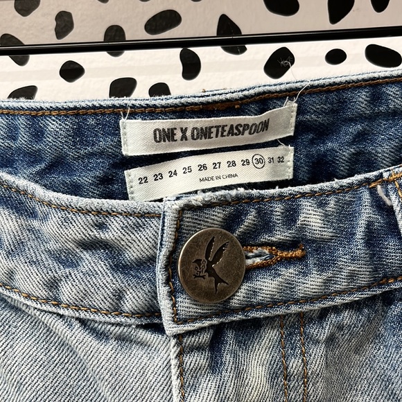 One Teaspoon High Waist Freebird Distressed Jeans - Picture 4 of 9